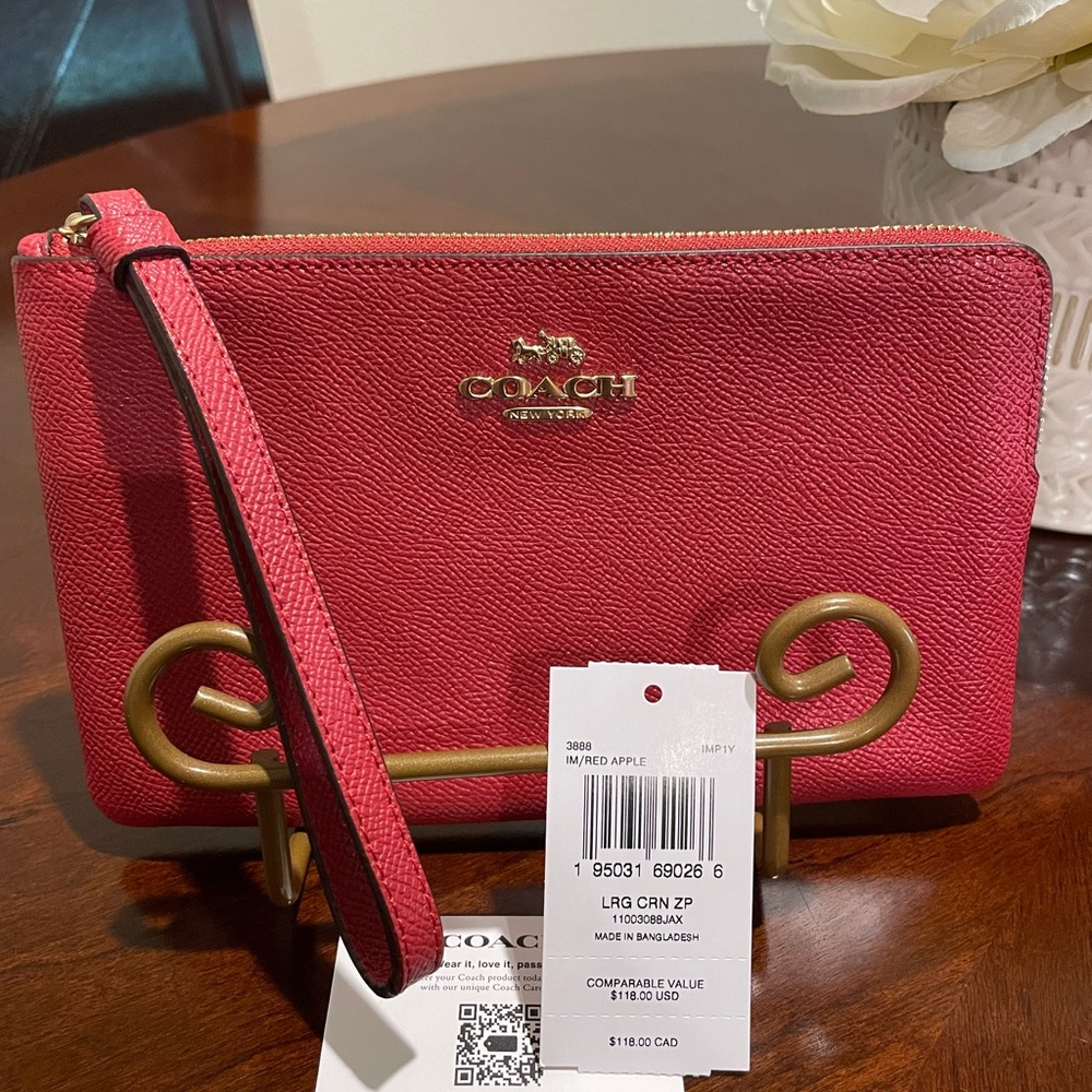 Coach Large Corner Zip Wristlet in Red NWT